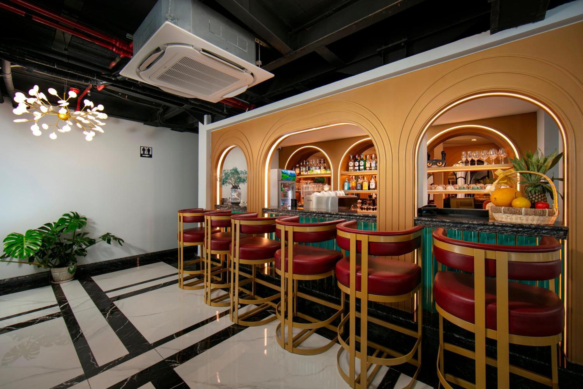 فندق ماي دي فيل أولد كوارتر هانوي المظهر الخارجي الصورة The bar at the hotel